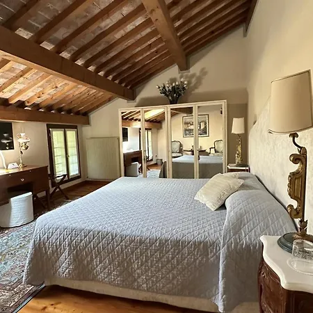 Ca' Hemingway 아파트호텔 3*