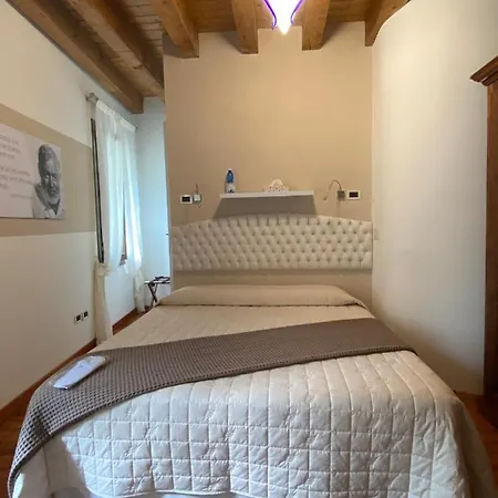 Ca' Hemingway Бассано-дель-Граппа