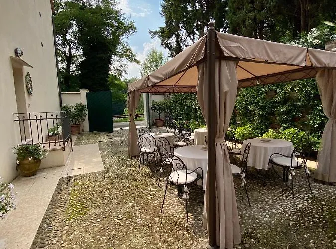 Ca' Hemingway Aparthotel